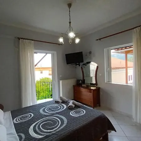 Metaxiasandmariashouse Leonídion